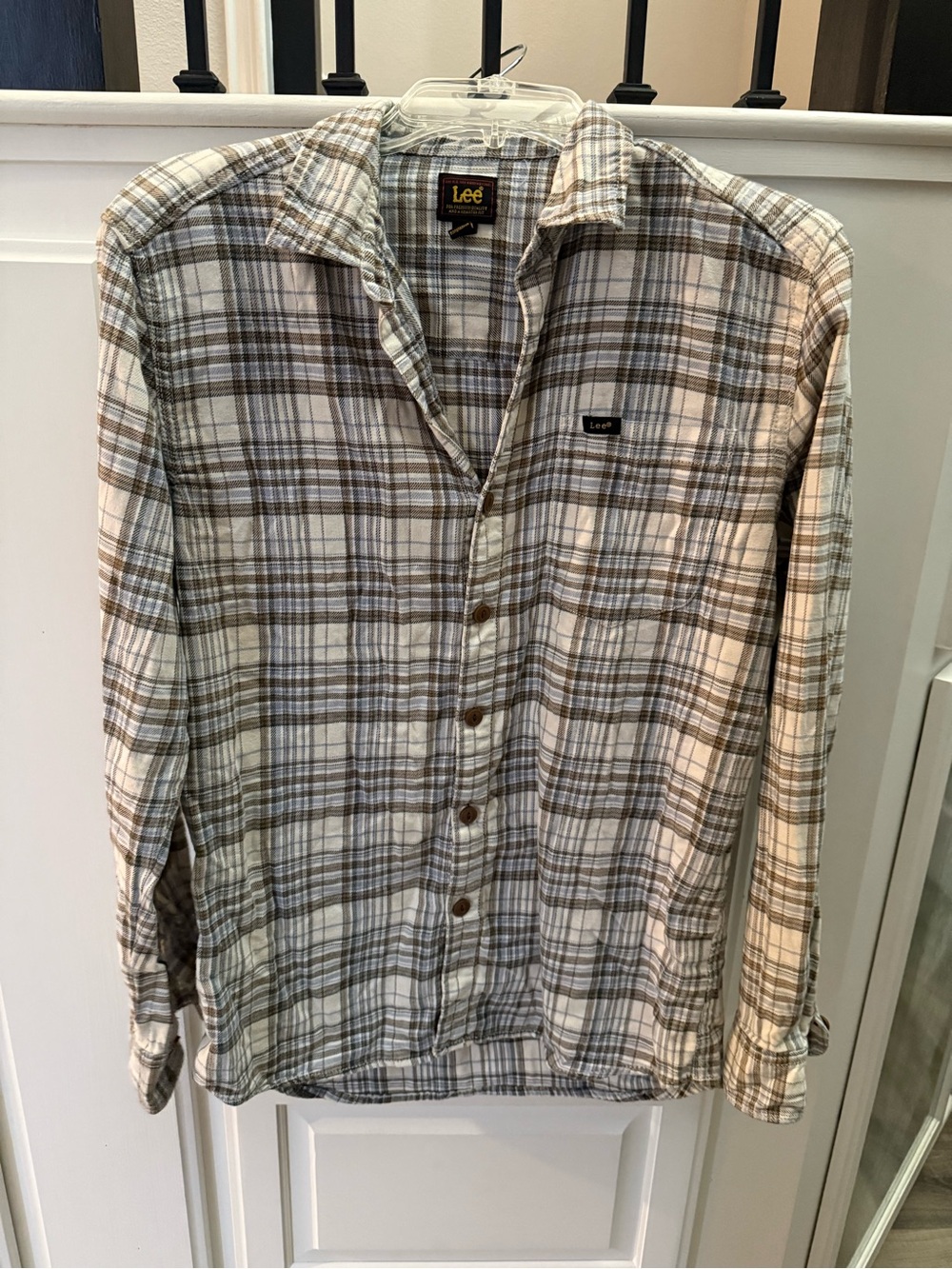 Lee Men's Plaid Button-Down Shirt in Beige and Brown